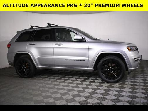 2021 Jeep Grand Cherokee Laredo