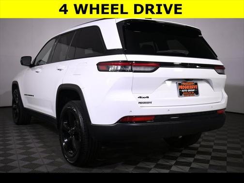 2023 Jeep Grand Cherokee Altitude