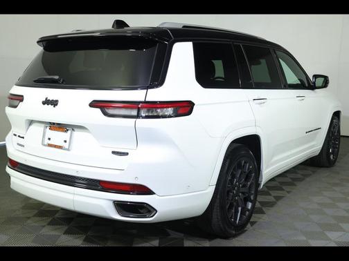 2023 Jeep Grand Cherokee L Summit Reserve