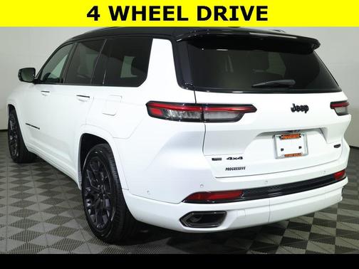 2023 Jeep Grand Cherokee L Summit Reserve