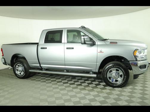 2024 RAM 2500 Tradesman Crew Cab 4x4 6'4' Box