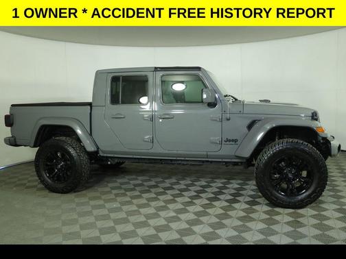 Sting-Gray Clearcoat 2023 Jeep Gladiator High Altitude 4x4