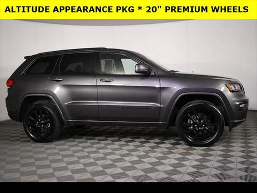 2021 Jeep Grand Cherokee Laredo