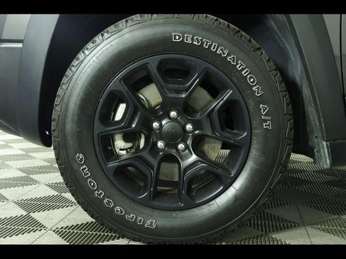 2022 Jeep Cherokee Trailhawk