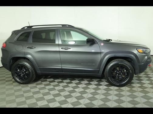 2022 Jeep Cherokee Trailhawk