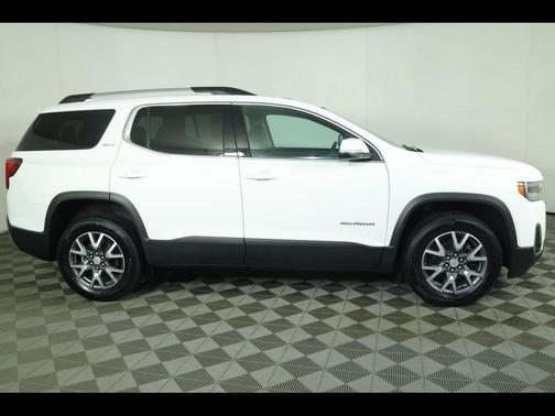 2023 GMC Acadia AWD SLT