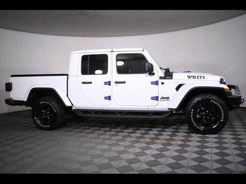 2022 Jeep Gladiator Willys 4x4