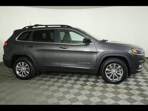 2022 Jeep Cherokee Latitude Lux