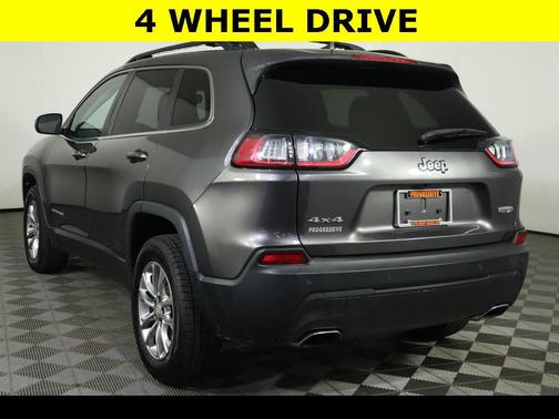 2022 Jeep Cherokee Latitude Lux