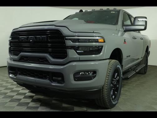 2026 RAM 3500 Laramie Crew Cab 4x4 6'4' Box