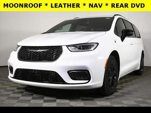 2025 Chrysler Pacifica Hybrid Select