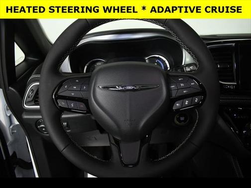 2025 Chrysler Pacifica Hybrid Select