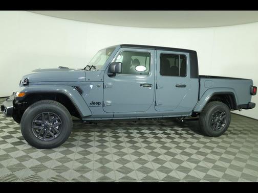 2025 Jeep Gladiator Sport S