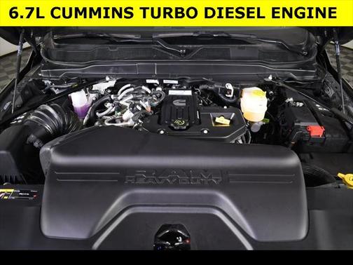2025 RAM 2500 Tradesman Crew Cab 4x4 6'4' Box