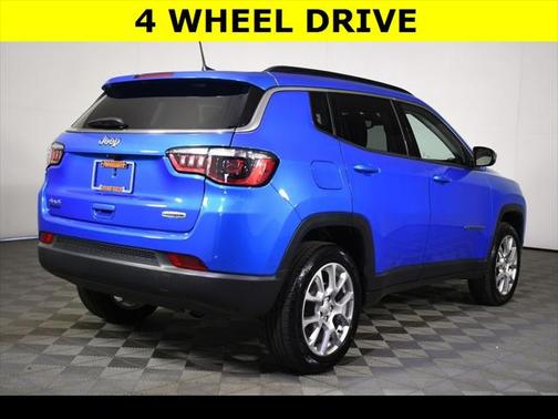 2022 Jeep Compass Latitude Lux