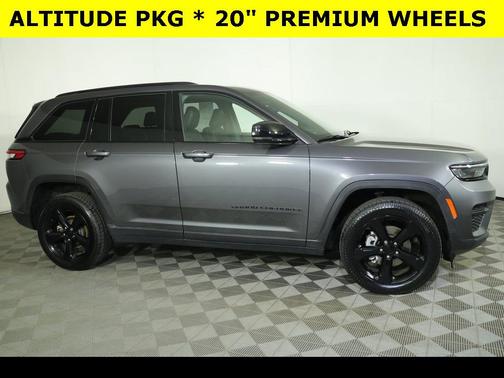2023 Jeep Grand Cherokee Altitude