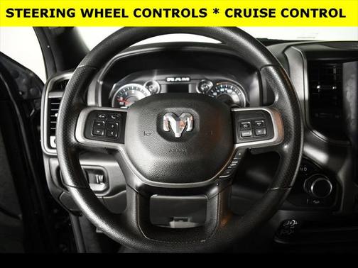 2022 RAM 2500 Tradesman Crew Cab 4x4 6'4' Box