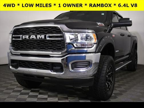 2022 RAM 2500 Tradesman Crew Cab 4x4 6'4' Box