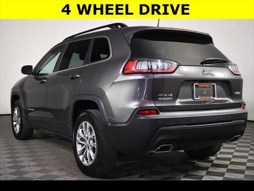 2022 Jeep Cherokee Latitude Lux