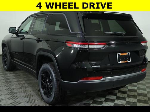 2026 Jeep Grand Cherokee Altitude