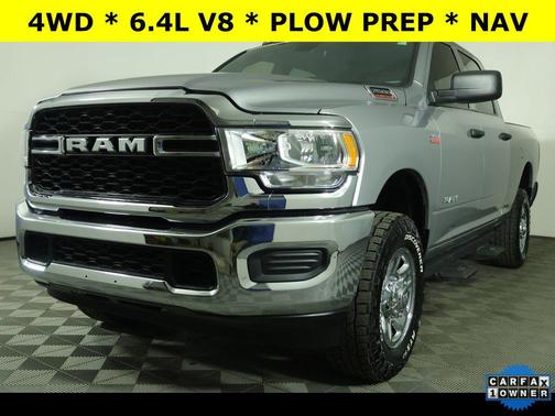 2022 RAM 2500 Tradesman Crew Cab 4x4 6'4' Box