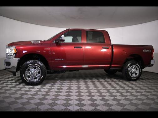 2021 RAM 2500 Tradesman Crew Cab 4x4 6'4' Box