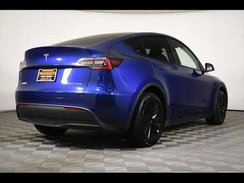 2024 Tesla Model Y Long Range Dual Motor All-Wheel Drive