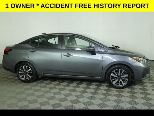 Gun Metallic 2025 Nissan Versa 1.6 SV