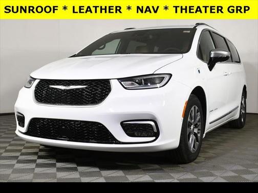 2025 Chrysler Pacifica L
