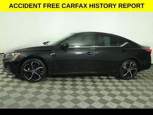 2023 Nissan Altima SR FWD