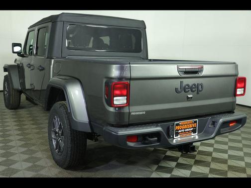 2026 Jeep Gladiator Sport S