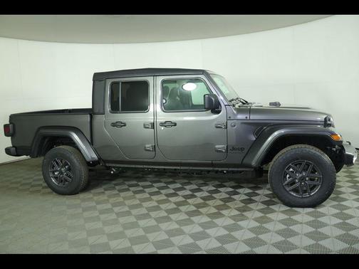 2026 Jeep Gladiator Sport S