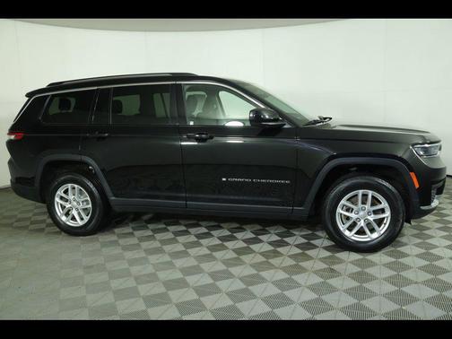 2022 Jeep Grand Cherokee L Laredo