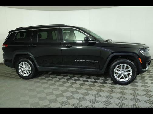 2022 Jeep Grand Cherokee L Laredo