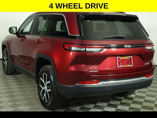 Velvet Red Pearlcoat 2023 Jeep Grand Cherokee Limited