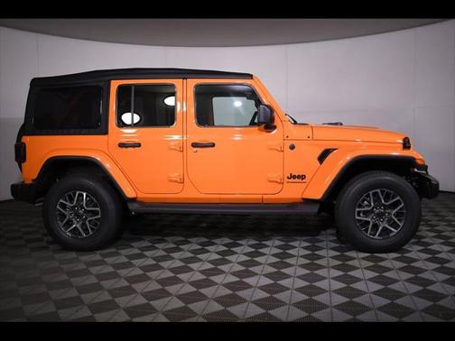 2025 Jeep Wrangler 4-Door Sahara 4x4