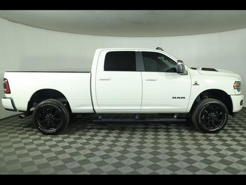 2023 RAM 2500 Laramie Crew Cab 4x4 6'4' Box