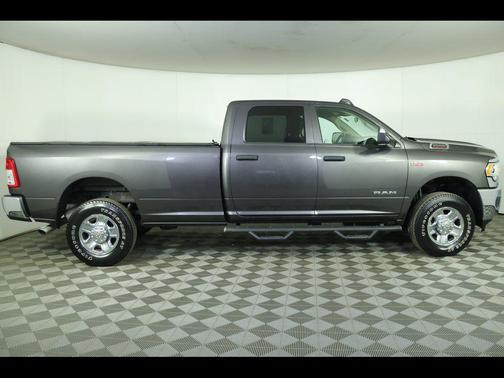 2020 RAM 2500 Tradesman Crew Cab 4X4 8' Box