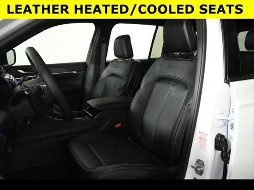 2025 Jeep Grand Cherokee Overland
