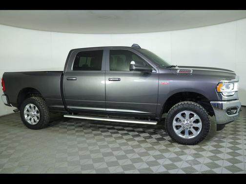 2022 RAM 2500 Big Horn Crew Cab 4x4 6'4' Box