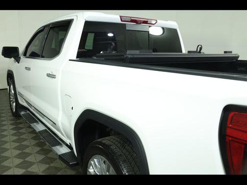 Summit White 2024 GMC Sierra 1500 Denali