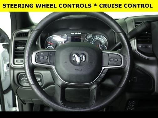 2024 RAM 2500 Tradesman Crew Cab 4x4 6'4' Box