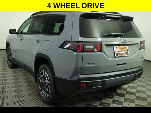Sting-Gray Clearcoat 2026 Jeep Cherokee Limited