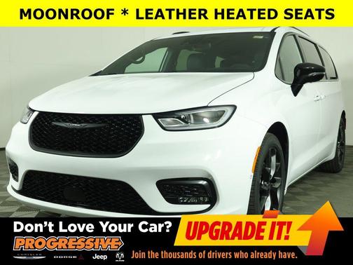 Bright White Clearcoat 2026 Chrysler Pacifica Limited