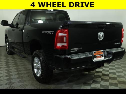 2022 RAM 2500 Big Horn Crew Cab 4x4 6'4' Box