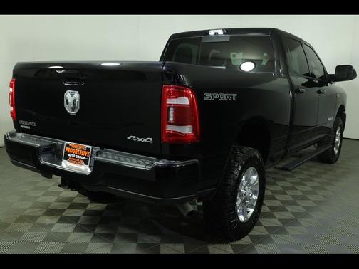 2022 RAM 2500 Big Horn Crew Cab 4x4 6'4' Box