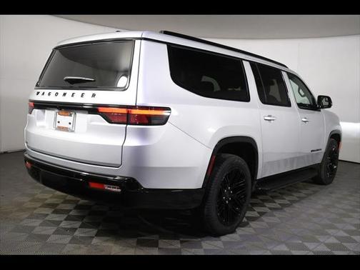 2025 Jeep Wagoneer L Series II 4x4