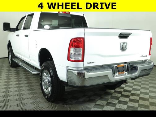 2023 RAM 2500 Tradesman Crew Cab 4x4 6'4' Box