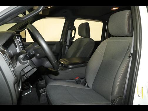 2023 RAM 2500 Tradesman Crew Cab 4x4 6'4' Box