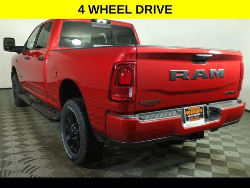 2026 RAM 3500 Big Horn Crew Cab 4x4 6'4' Box